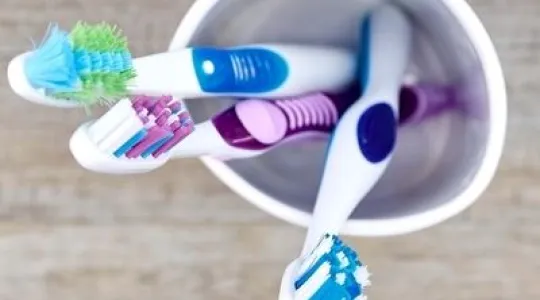 cleaning toothbrush holder