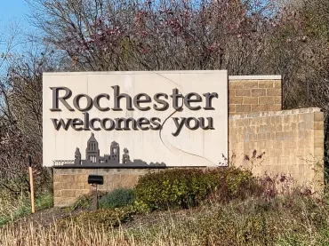 Rochester welcome sign