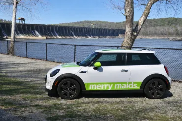 branded MM vehicle in front of the dam in newark de