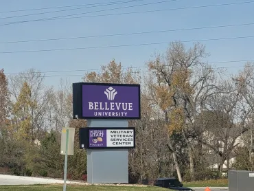 bellevue ne sign