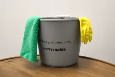 MM bucket